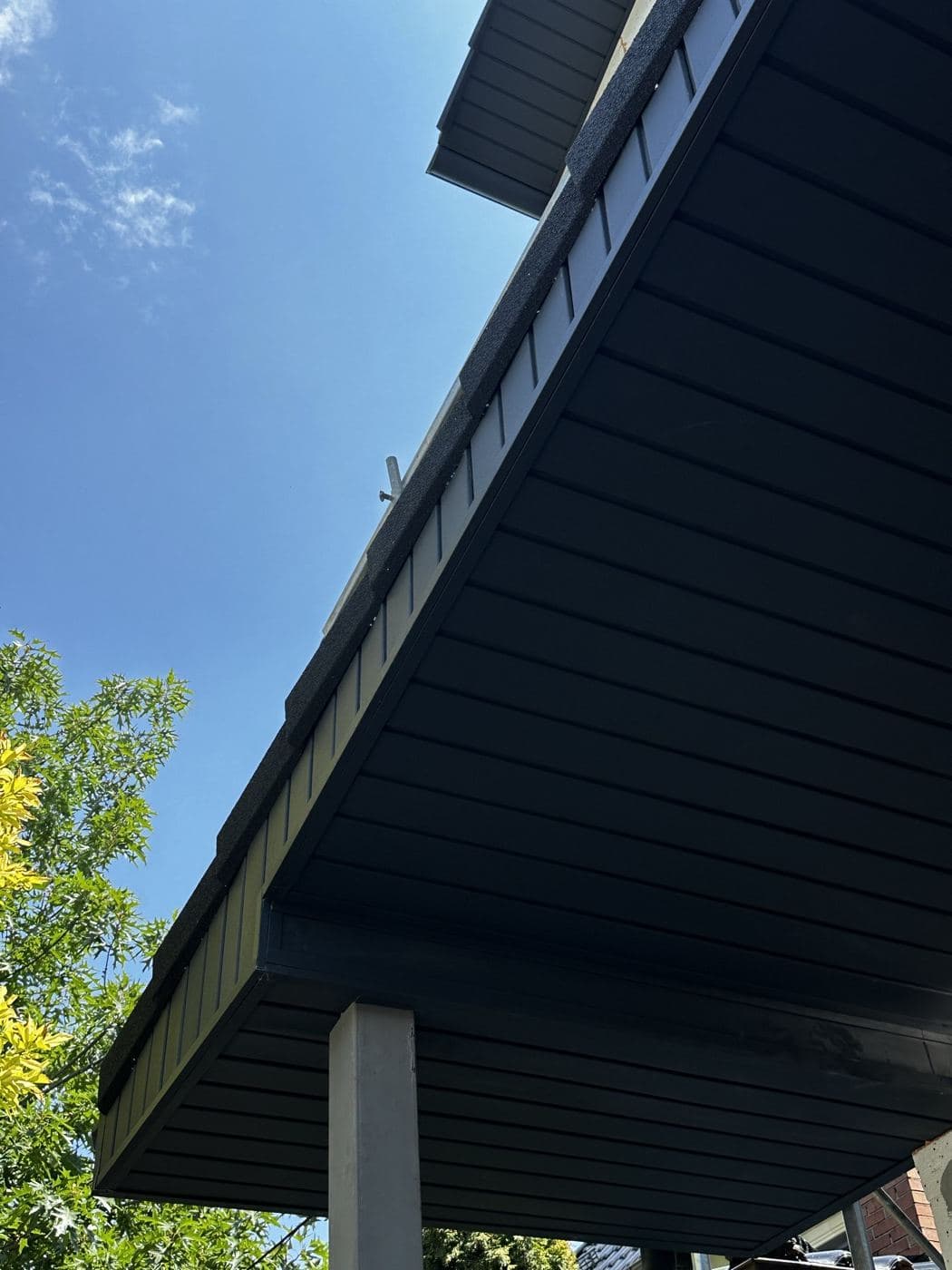 Soffit metalic Imperlux montat — lucrare reală 1