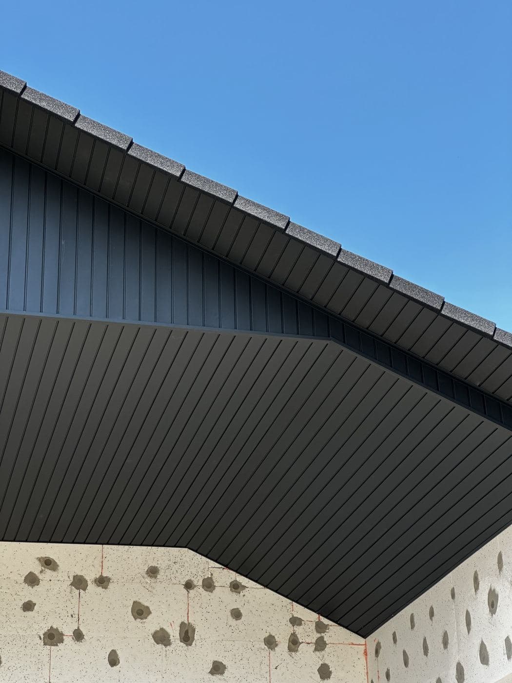 Soffit metalic Imperlux montat — lucrare reală 9