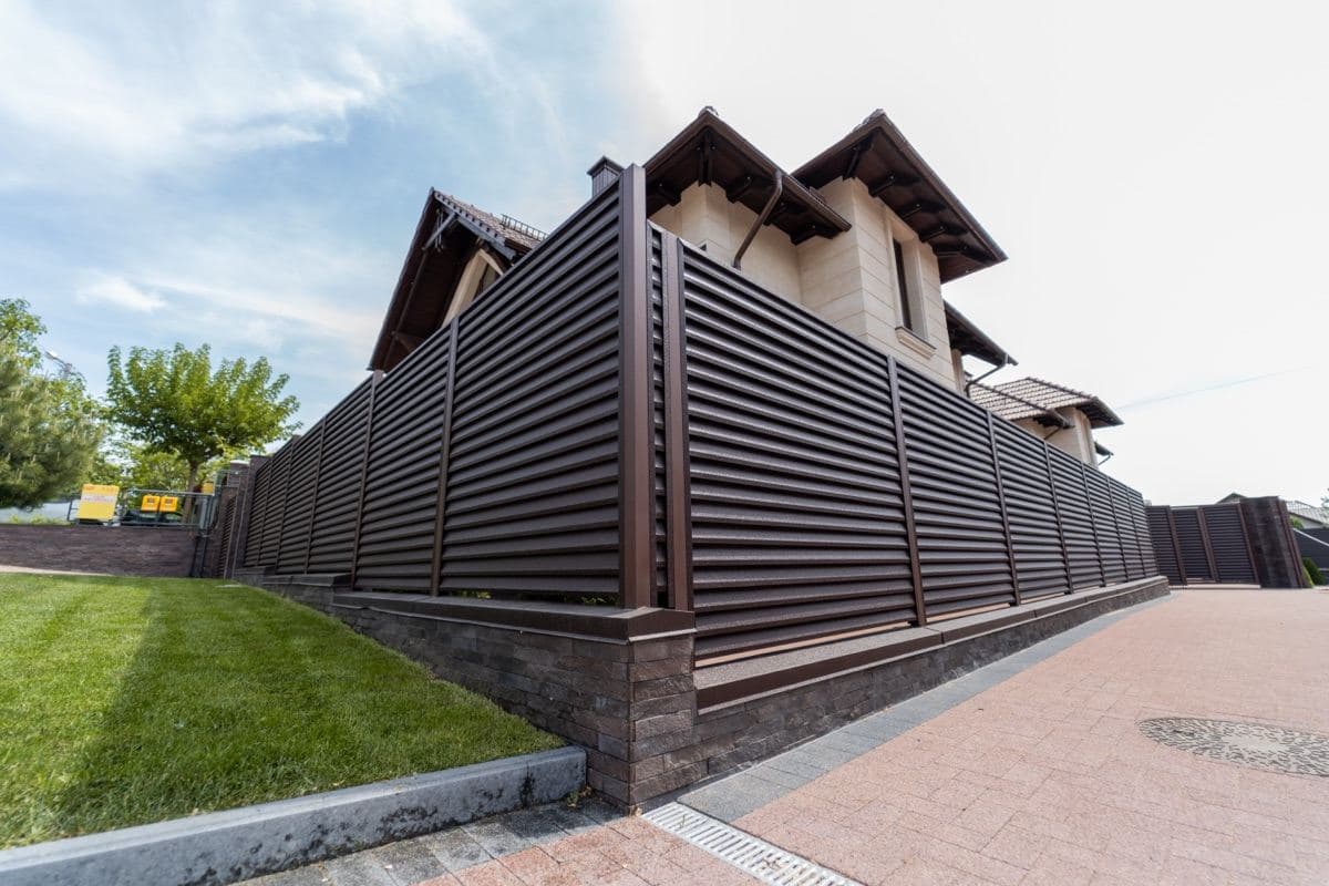 Complex Rezidențial — gard IL12, Bălți